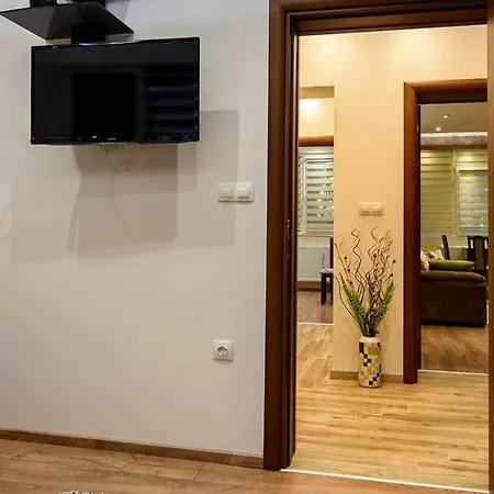 Luxury 2 Bedroom,2 Bathroom ,free Parking * Plovdiv